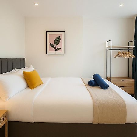 Stylish Modern Apartment For Up To 4 Nr Citycentre Кардифф Экстерьер фото